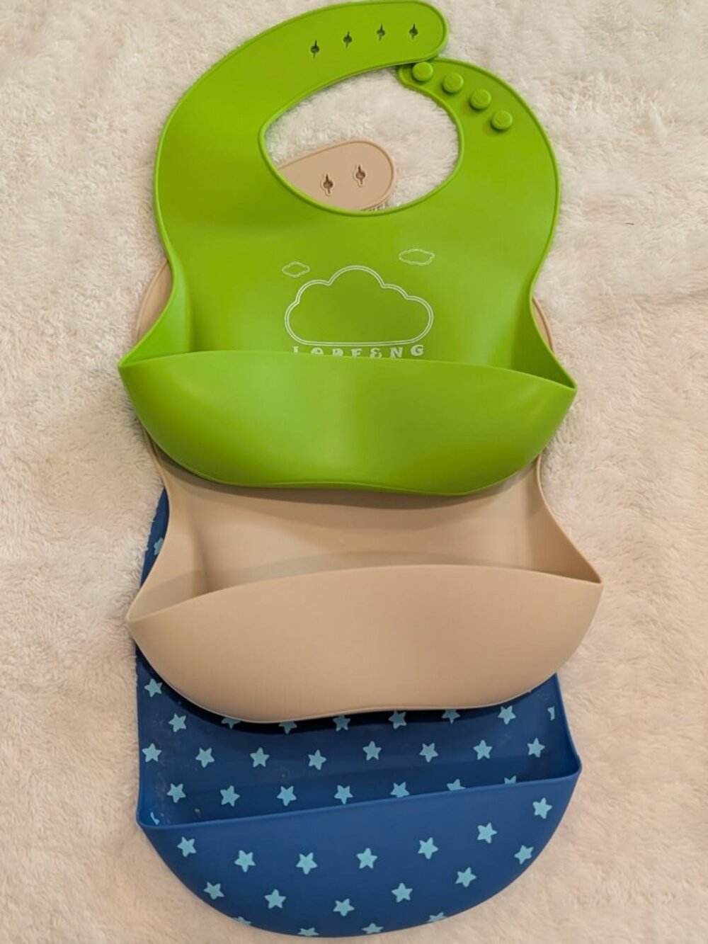 3 silicone bibs for baby/infant